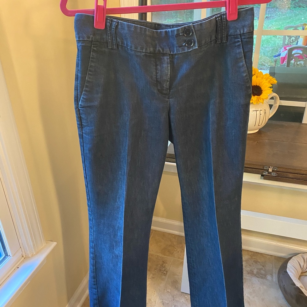 Blue pleated jeans